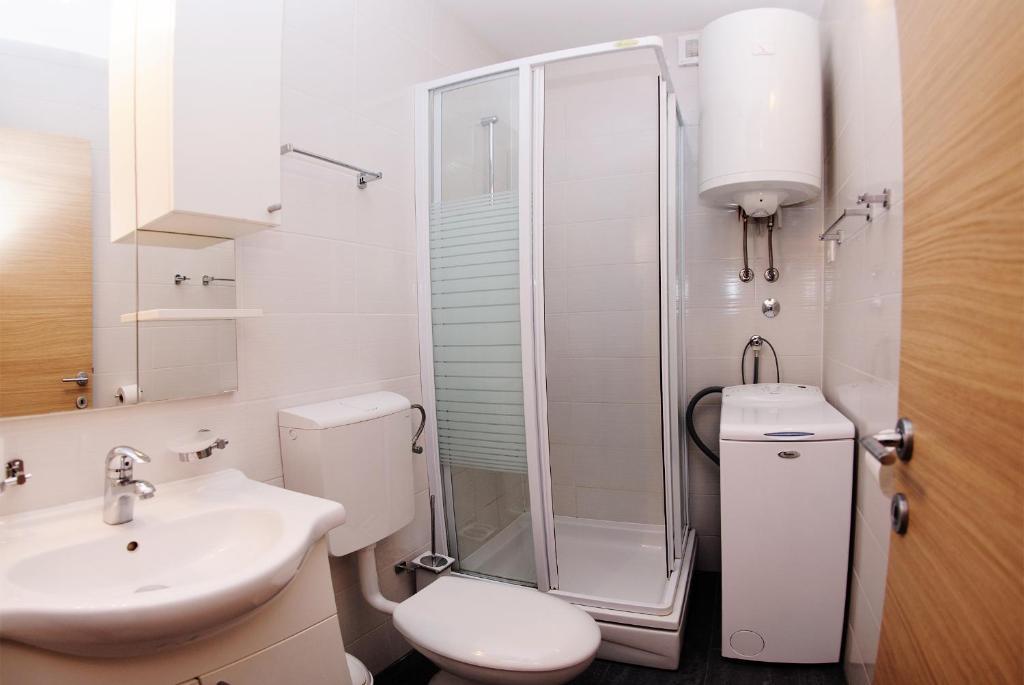 Apartments Petricevic Подстрана Стая снимка